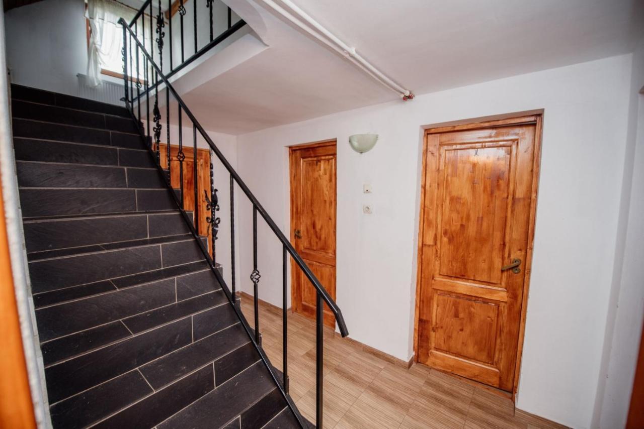 Casa Cristalul Muntilor Poiana Mărului Exterior foto